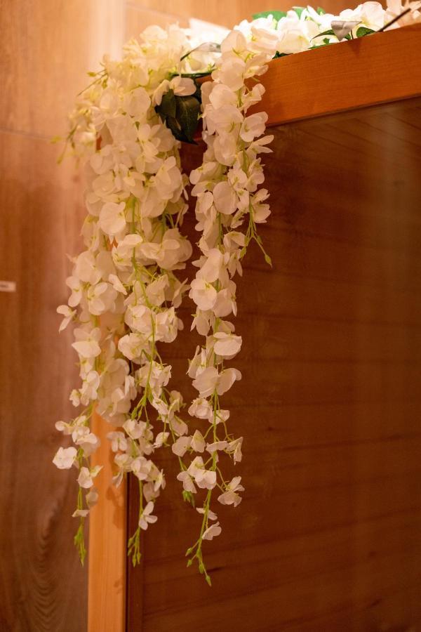 Capsule Thailande I Sauna I Balneo I Console I Jeux En Bois I Cinema I Cour Interieure Trith-Saint-Leger Exterior foto