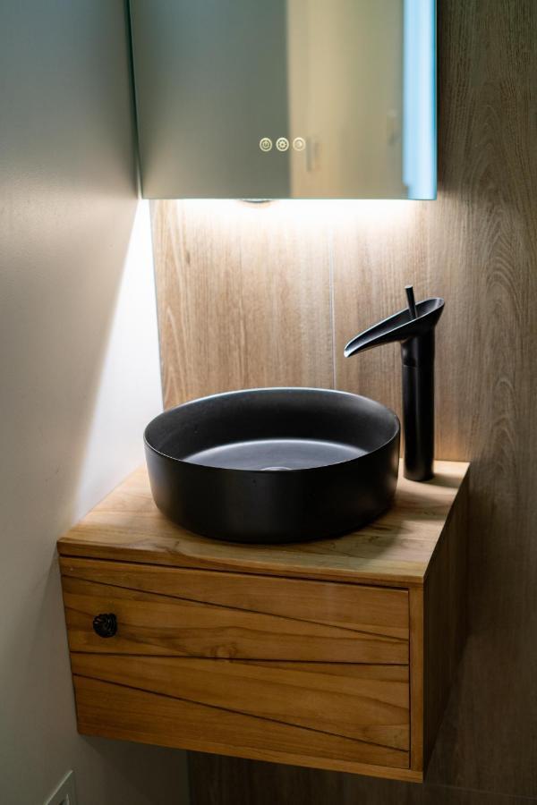 Capsule Thailande I Sauna I Balneo I Console I Jeux En Bois I Cinema I Cour Interieure Trith-Saint-Leger Exterior foto